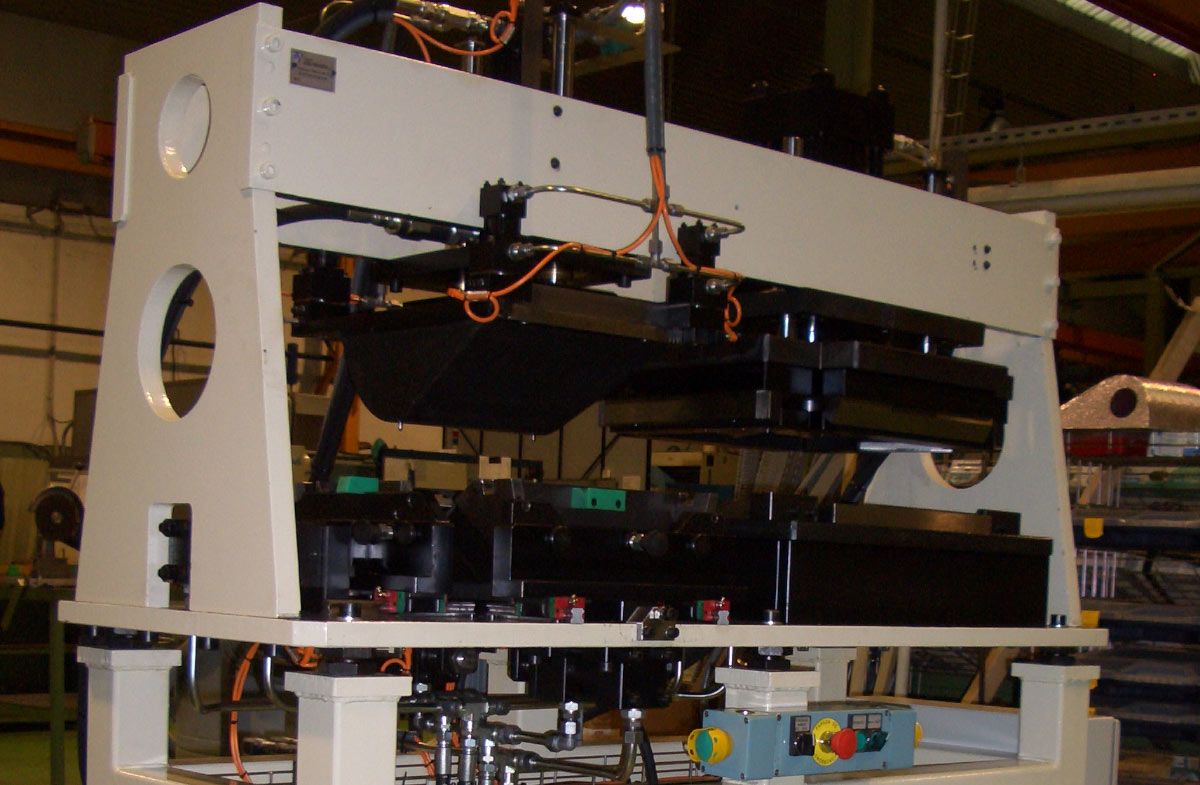 Oficina técnica de troquelería en Josa, Navarra